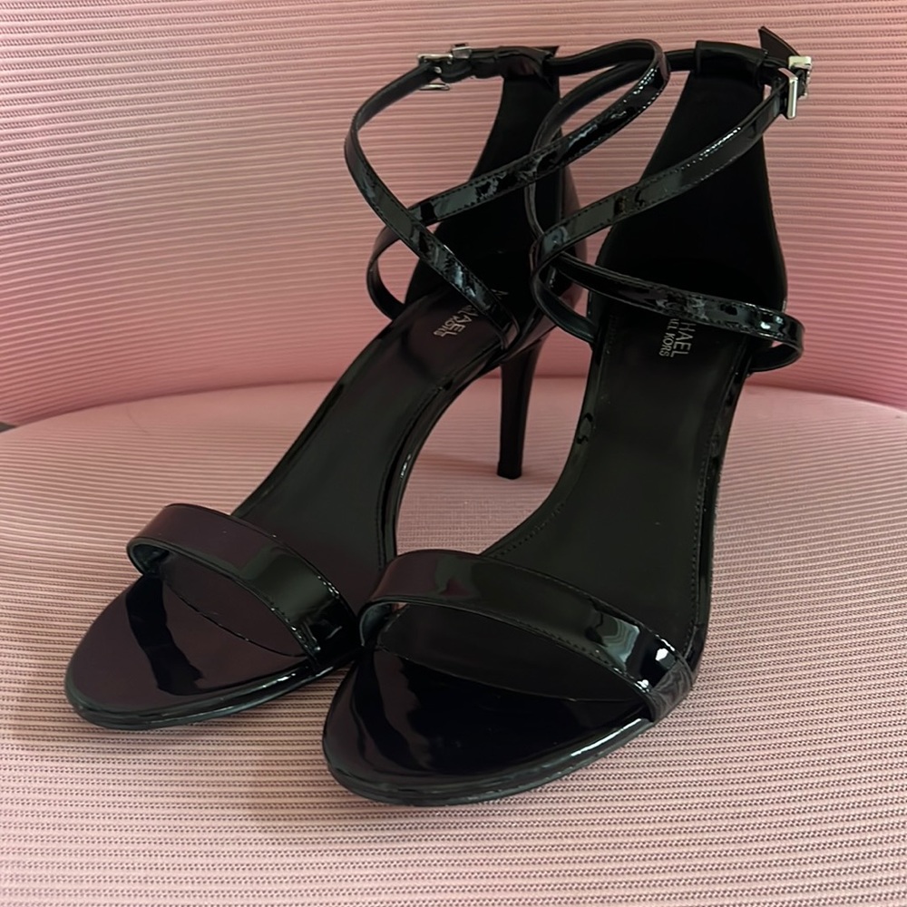 Michael Kors Ava Mid Sandal size 9 Black